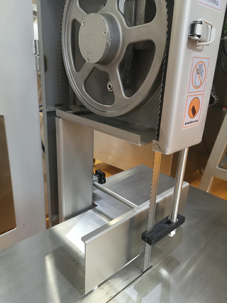 Mașină de tăiat oase din oțel inoxidabil 250K 5