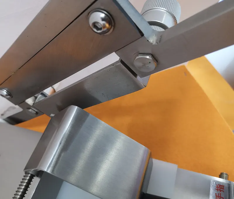 Evde Kullanıma Yönelik Et Dilimleme Makineleri 3 121CV